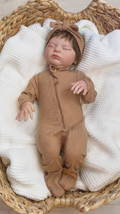Bébé reborn fille Laura – Câlin à offrir avec amour